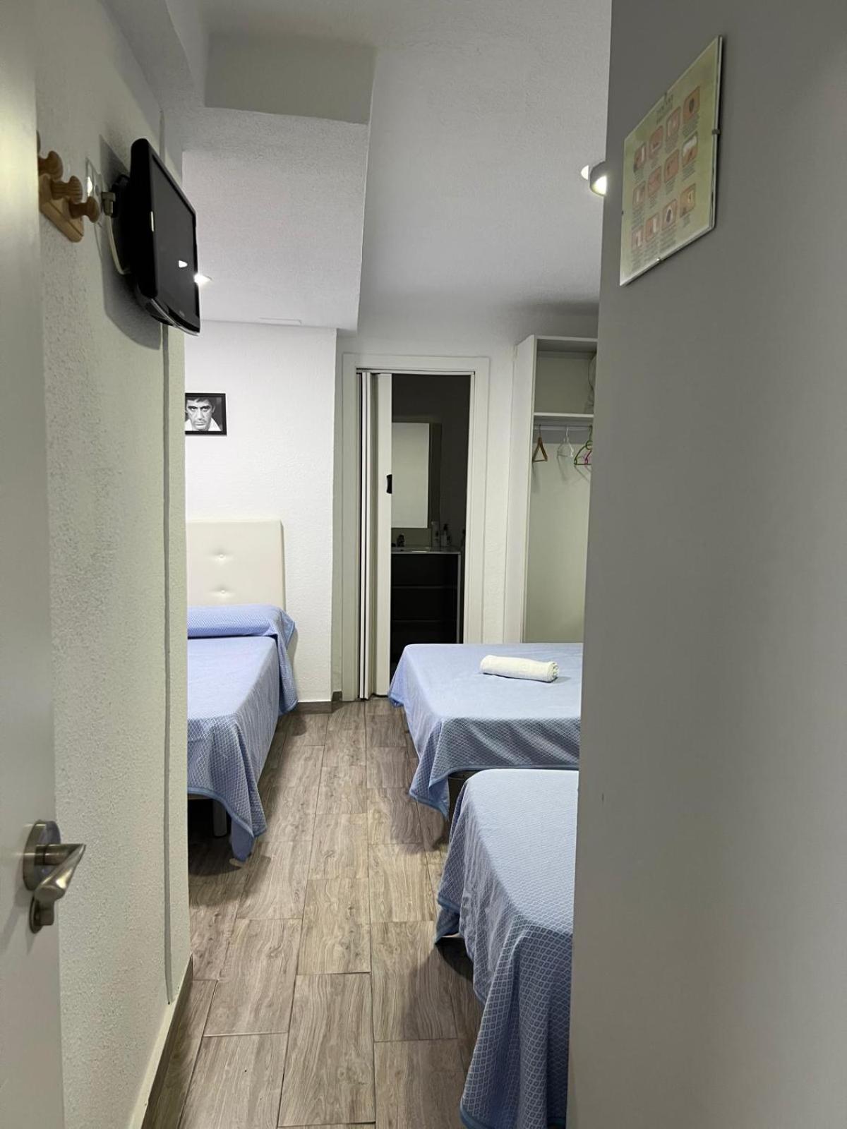 Guesthouse Central Аликанте Екстериор снимка