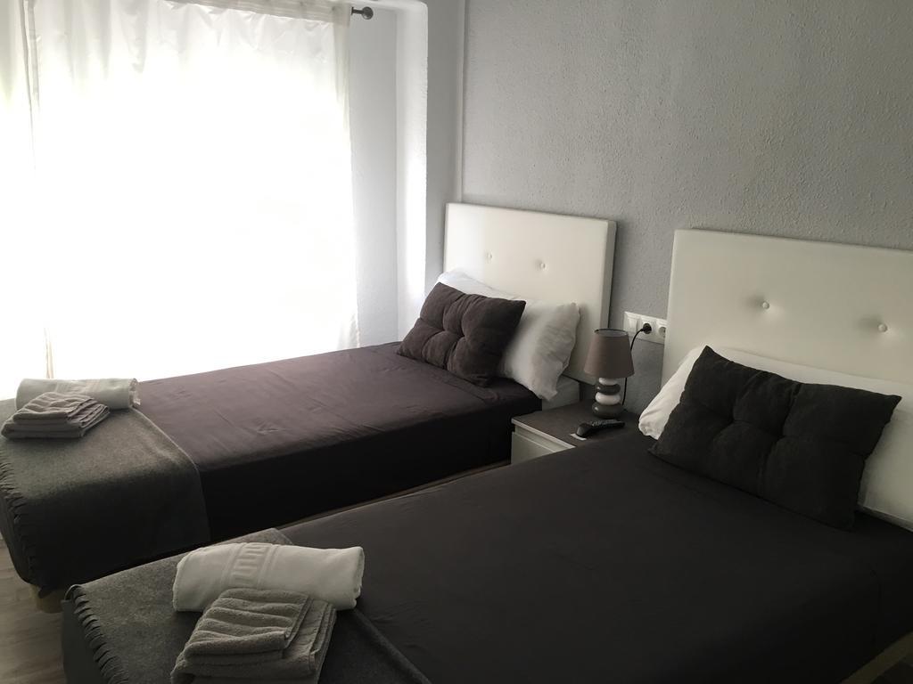 Guesthouse Central Аликанте Екстериор снимка