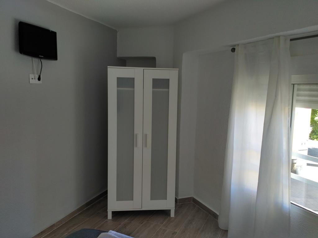 Guesthouse Central Аликанте Екстериор снимка