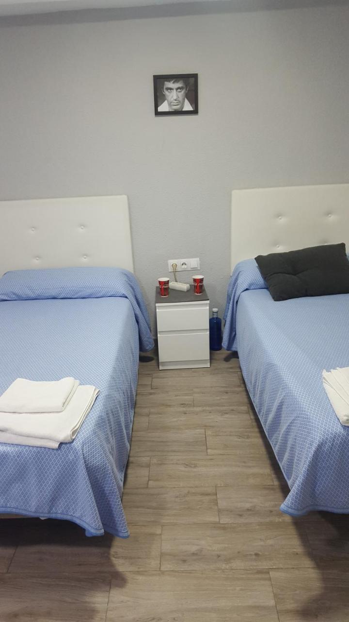 Guesthouse Central Аликанте Екстериор снимка